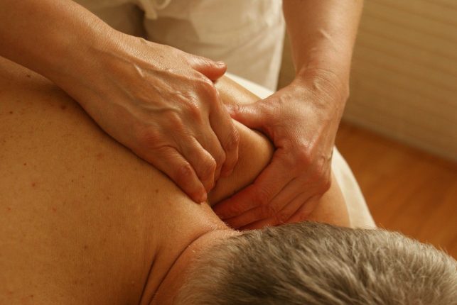 Massage schouderpijn